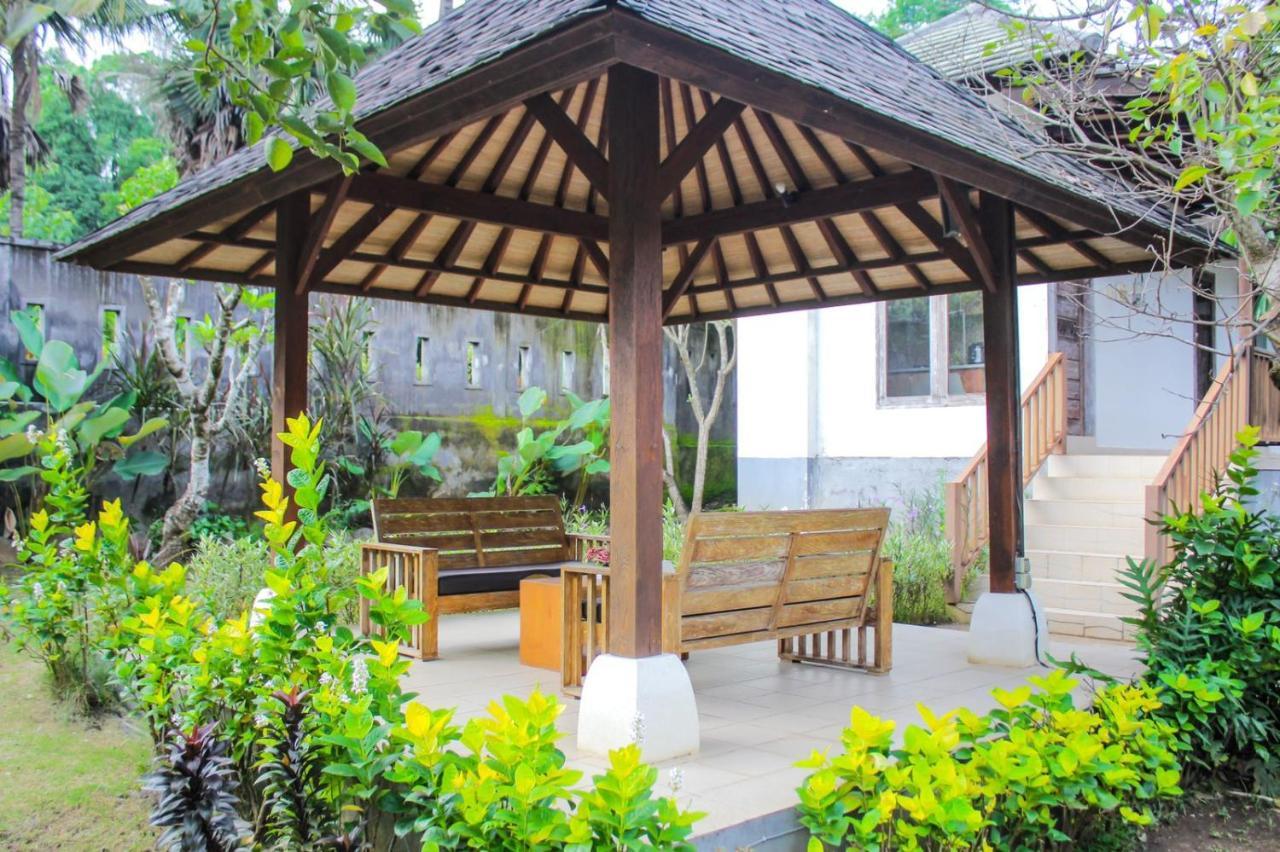 Araminth Guest House And Spa Lovina Екстериор снимка